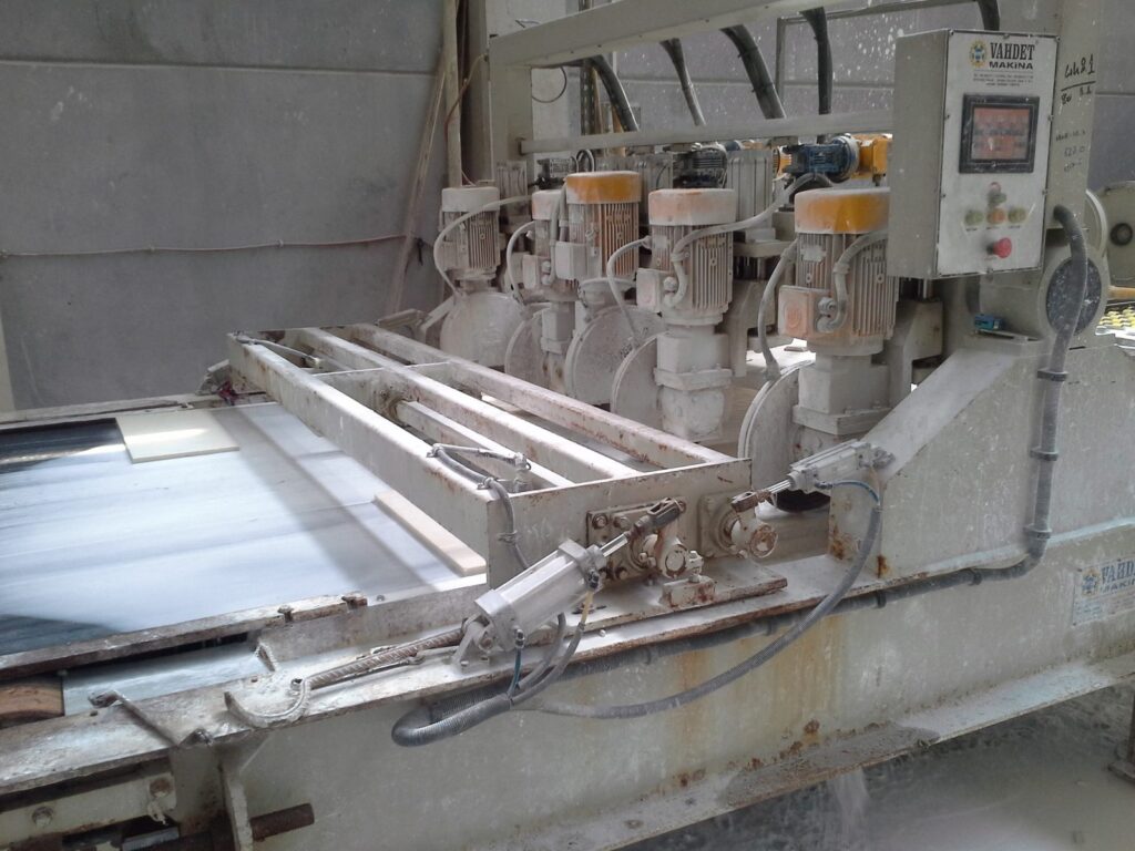Marble tile sizing machine