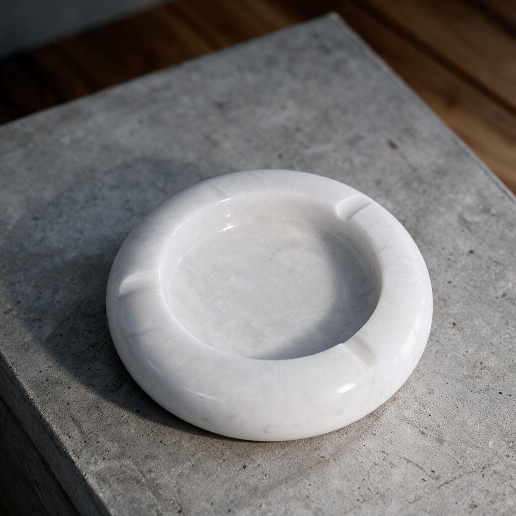 Afyon White marble round ash tray